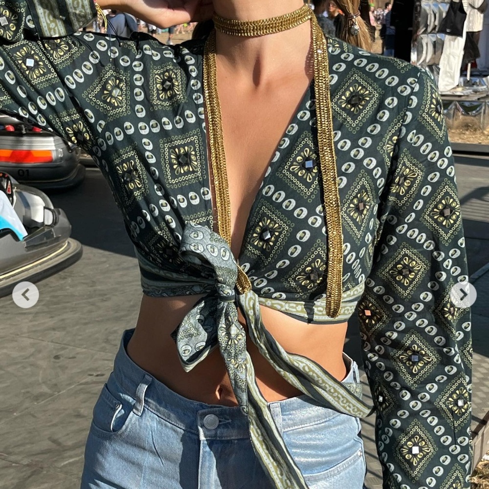 Pull&Bear Green Patterned Crop Top - image 1